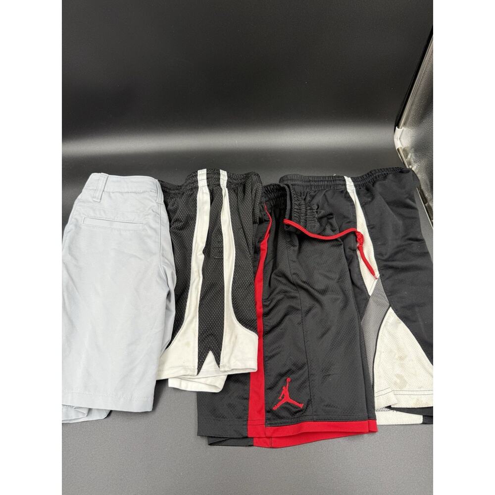 Lot Of Nike And Under Armour Boy’s Shorts Size Medium 10-12yrs